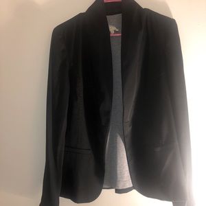 Lightweight blazer